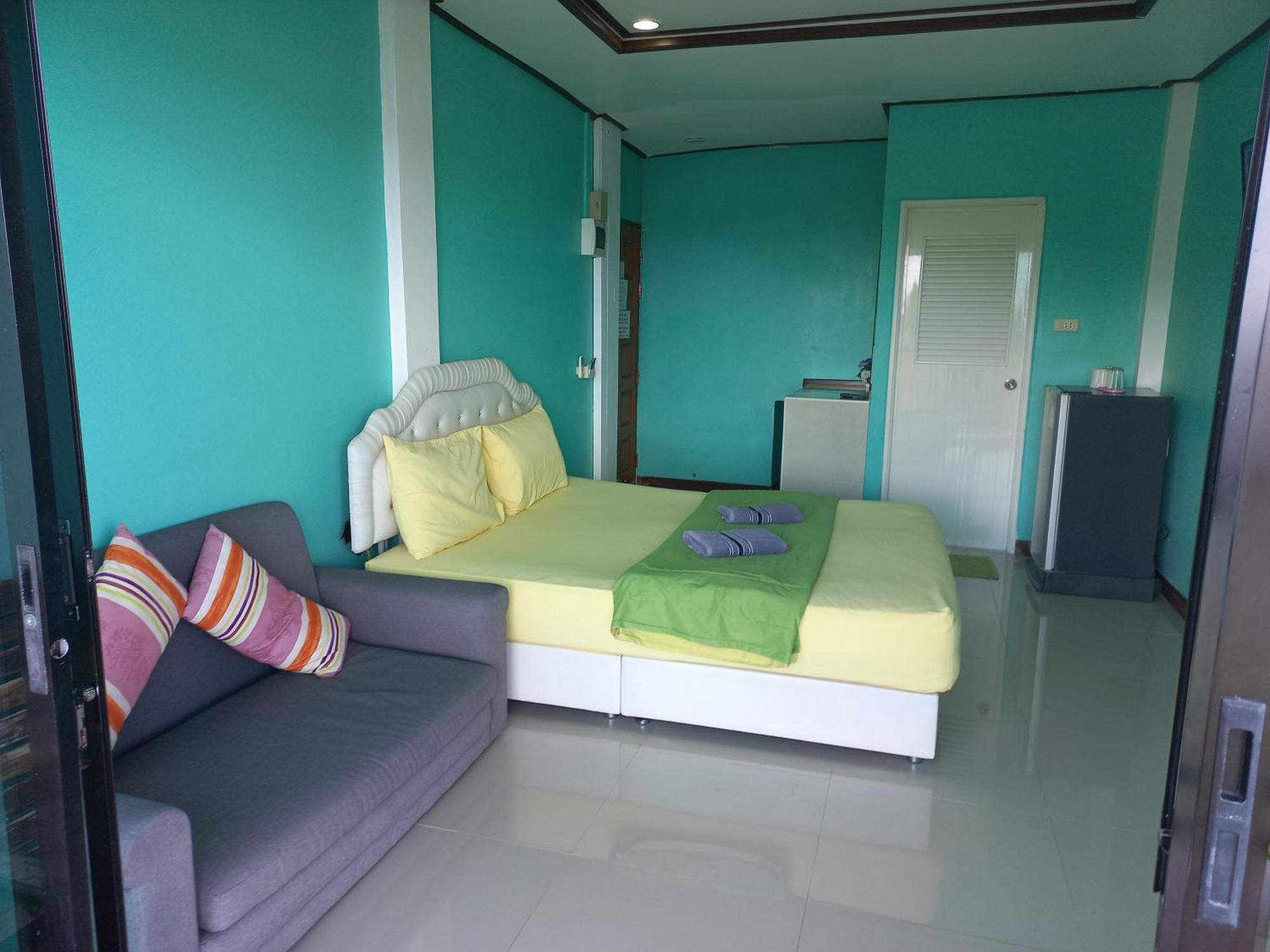 Ocean View Resort - Koh Sichang Kültér fotó