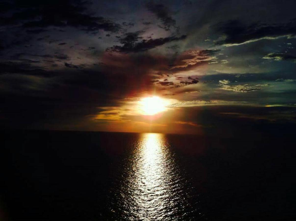 Ocean View Resort - Koh Sichang Kültér fotó