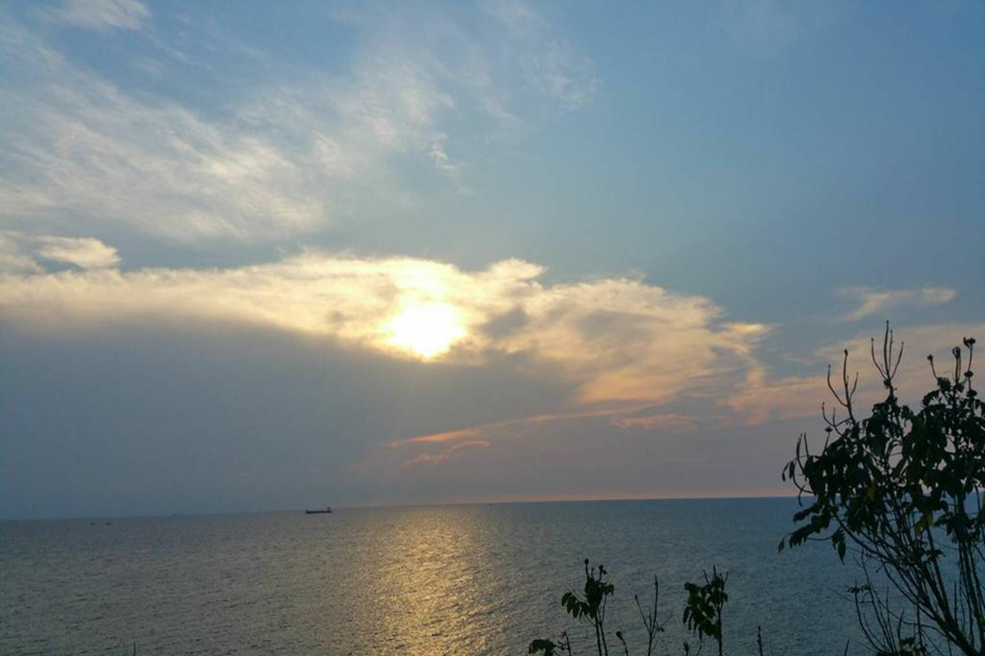 Ocean View Resort - Koh Sichang Kültér fotó
